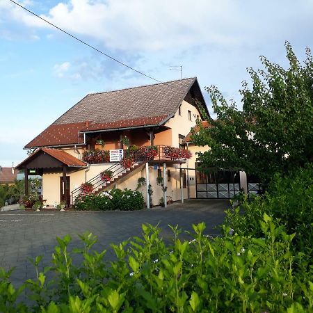 Family Puskaric Hotel Slunj Exterior foto