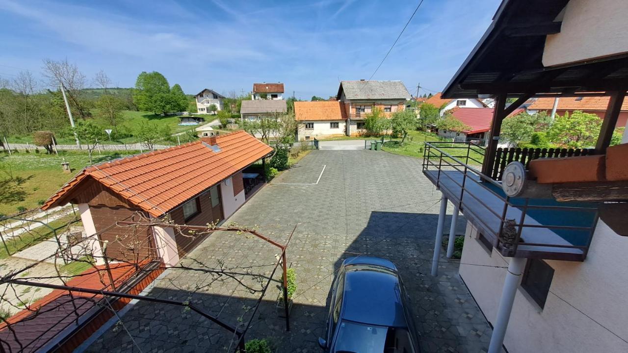 Family Puskaric Hotel Slunj Exterior foto
